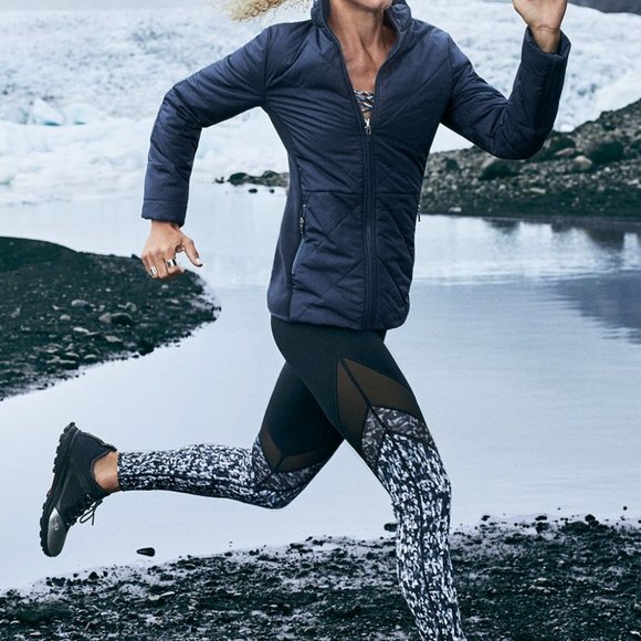 Mid Rise Fabletics Mesh Powerhold Leggings - Picture 2 of 3